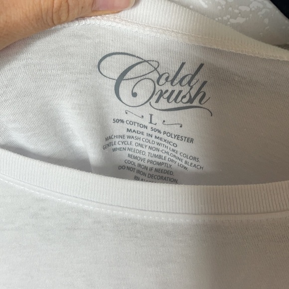 NWT Weekends, Wine & Dogs Cropped Tee Shirt - Picture 3 of 9